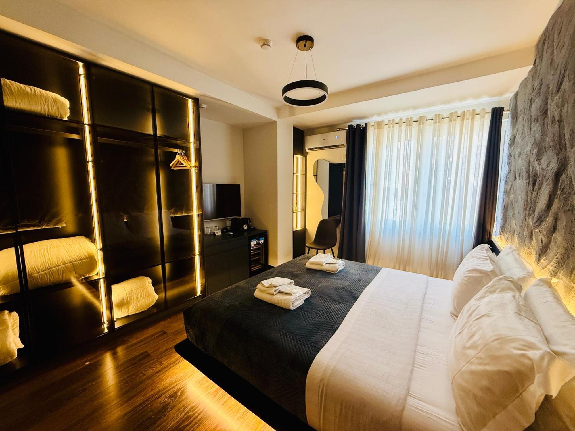 Tirana Central Rooms Экстерьер фото